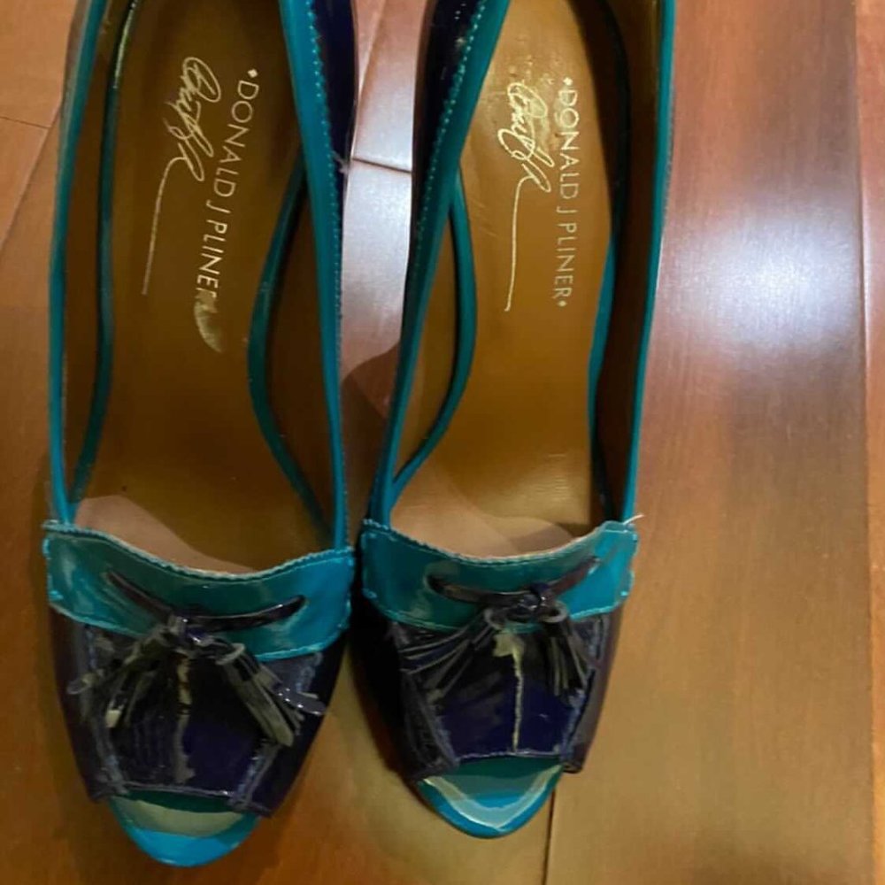 Heels - Picture 1 of 3
